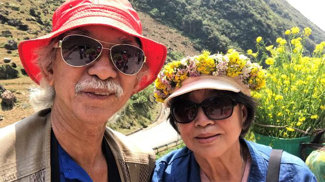 Cụ &ocirc;ng 73 tuổi chở vợ đi phượt khắp nơi: C&agrave;ng đi, c&agrave;ng thấy khỏe - Ảnh 7.