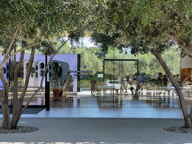 Tham quan Apple Park’s Visitor Center, nơi sẽ ra mắt iPhone 14 đêm nay - Ảnh 3.