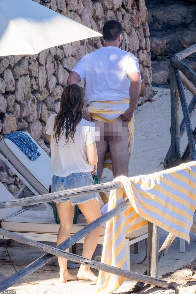 Justin Timberlake và bà xã Jessica Biel tình tứ mặn nồng ở biển - Ảnh 10.