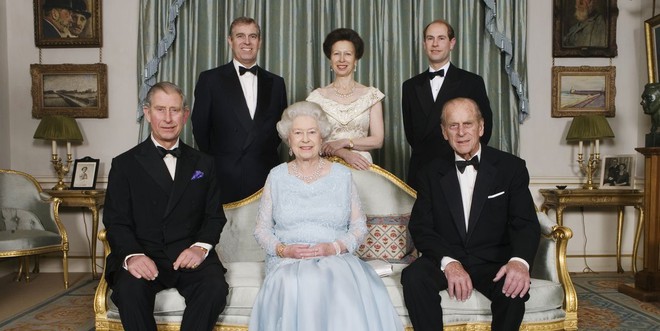 Cuộc đời lẫy lừng của Nữ hoàng Elizabeth II - vị quân vương trị vì 70 năm đã trở thành biểu tượng nước Anh - Ảnh 17.