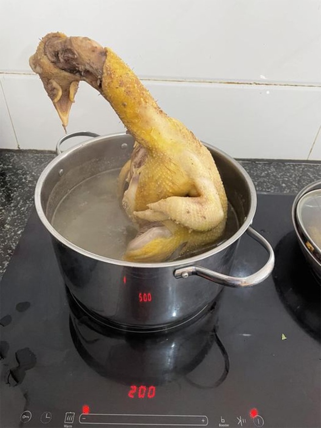 Đố nhịn cười khi xem ảnh thảm họa nấu ăn của những kẻ gh&eacute;t bếp n&agrave;y - Ảnh 11.