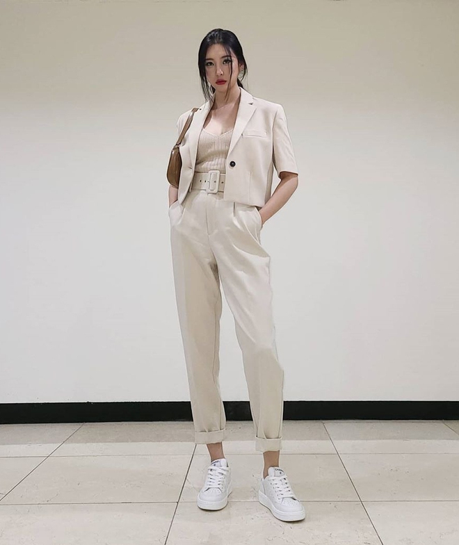 3 kiểu blazer t&ocirc;n d&aacute;ng hiệu quả - Ảnh 4.