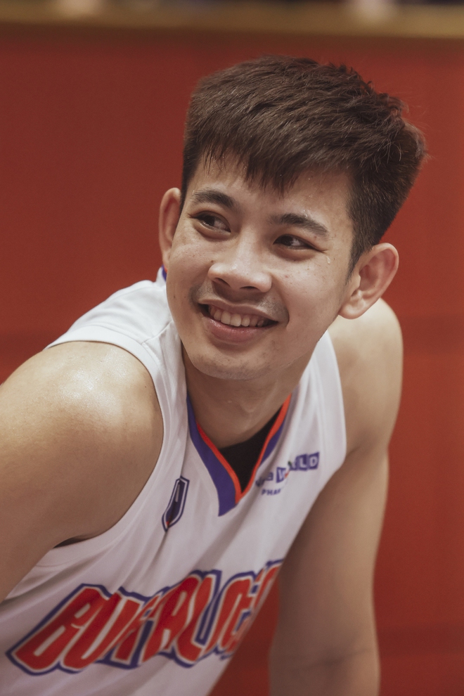 Nguyễn Đường Quang Anh của Hanoi Buffaloes: Vừa học thạc sĩ vừa thi đấu bóng rổ - Ảnh 4. Nguyễn Đường Quang Anh của Hanoi Buffaloes: Vừa học thạc sĩ vừa thi đấu bóng rổ - Ảnh 4.