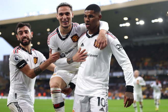 Đ&aacute;nh bại Wolverhampton, Man Utd chen ch&acirc;n v&agrave;o top 4 - Ảnh 2.