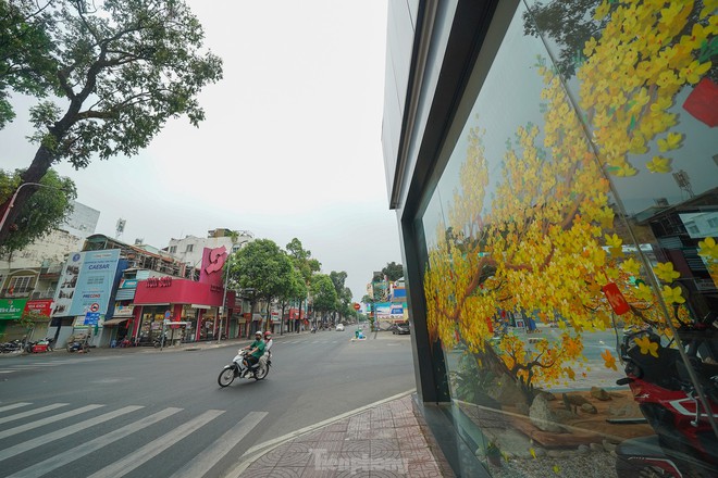 C&oacute; một TP.HCM rất kh&aacute;c trong s&aacute;ng đầu năm 2023 - Ảnh 16.