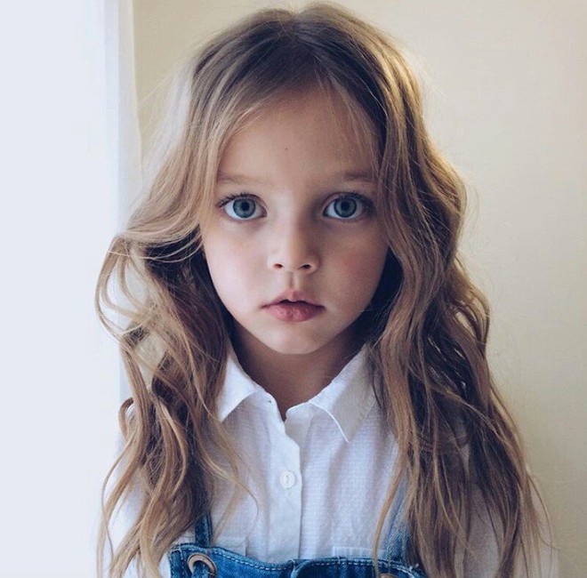3 tuổi đã được gọi là bé gái xinh đẹp nhất hành tinh, cuộc sống và diện mạo hiện tại của “thiên thần nước Nga” bây giờ ra sao? - Ảnh 1.