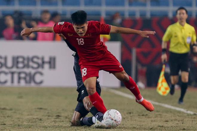 C&aacute;c ng&ocirc;i sao Indonesia bế tắc, li&ecirc;n tục chơi xấu tuyển Việt Nam - Ảnh 9.