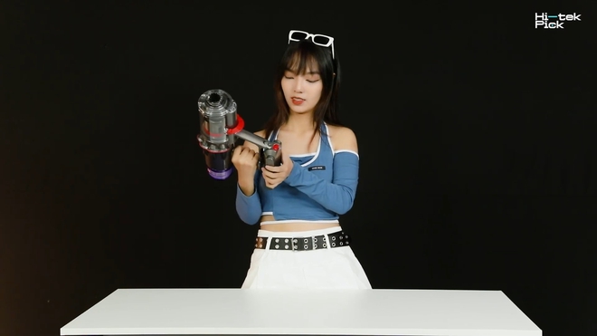 Trải nghiệm dọn nhà đón Tết cùng máy hút bụi Dyson V12 Detect Slim Extra: Dọn nhà hoá ra cũng chill đến thế! - Ảnh 4.