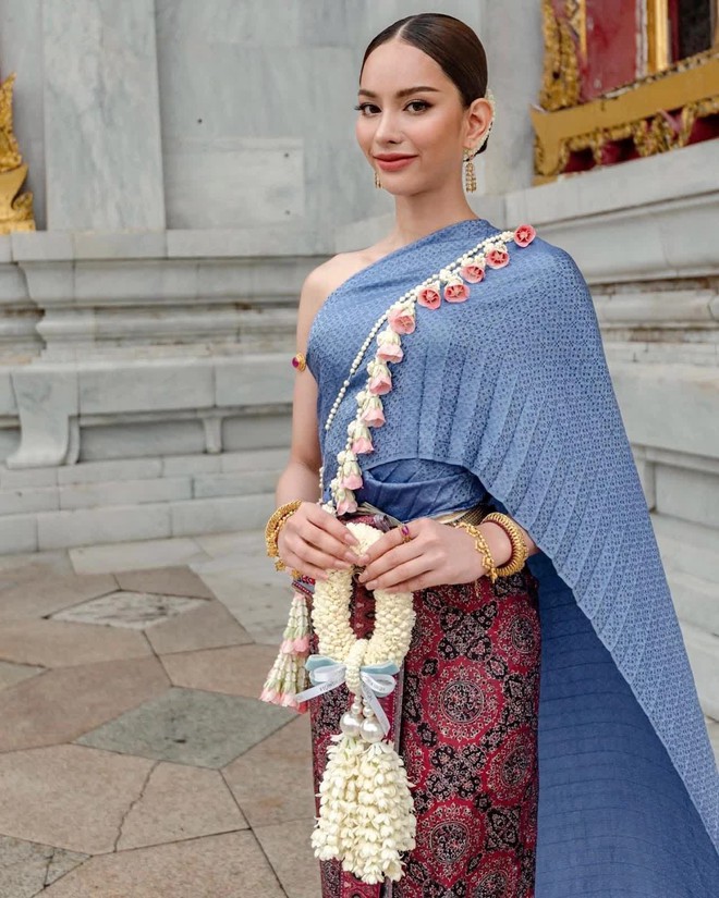 Đối thủ của Ngọc Ch&acirc;u diện v&aacute;y l&agrave;m từ... nắp lon: H&eacute; lộ số phận đ&aacute;ng thương sau thiết kế độc dị - Ảnh 5.