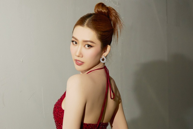 H&igrave;nh ảnh loạt mỹ nh&acirc;n l&agrave;ng giải tr&iacute; li&ecirc;n tục... khoe sắc! - Ảnh 19.