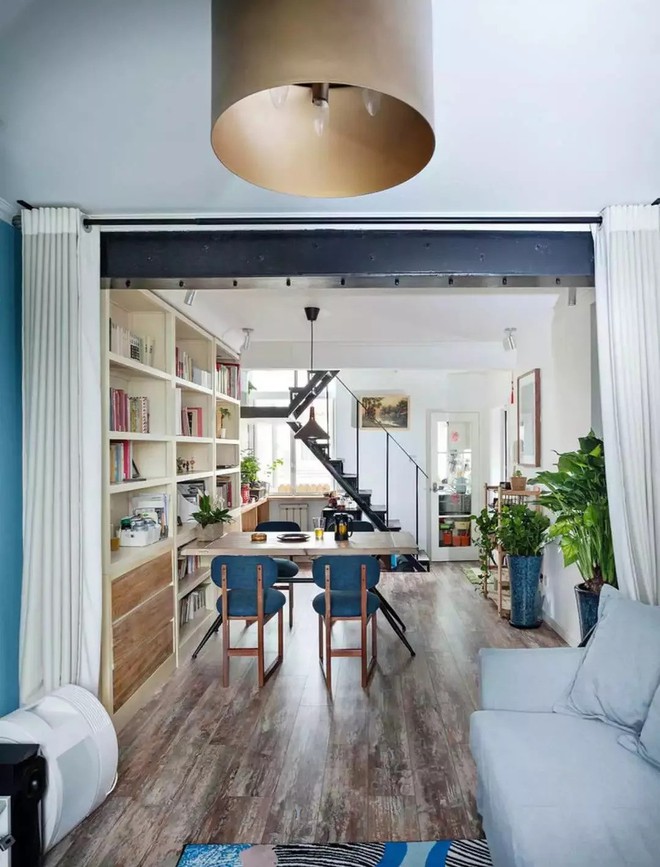 Ng&ocirc;i nh&agrave; phố 32m&sup2; chật hẹp bỗng biến th&agrave;nh kh&ocirc;ng gian s&aacute;ng sủa bất ngờ - Ảnh 2.
