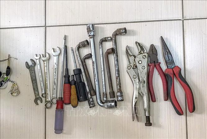 Bắt đối tượng 9 lần cạy cửa &ocirc; t&ocirc; để trộm t&agrave;i sản - Ảnh 2.