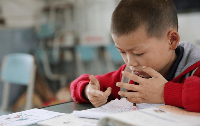 Một kiểu gi&aacute;o dục nhiều người phản đối nhưng mang lợi &iacute;ch cho trẻ - Ảnh 1.