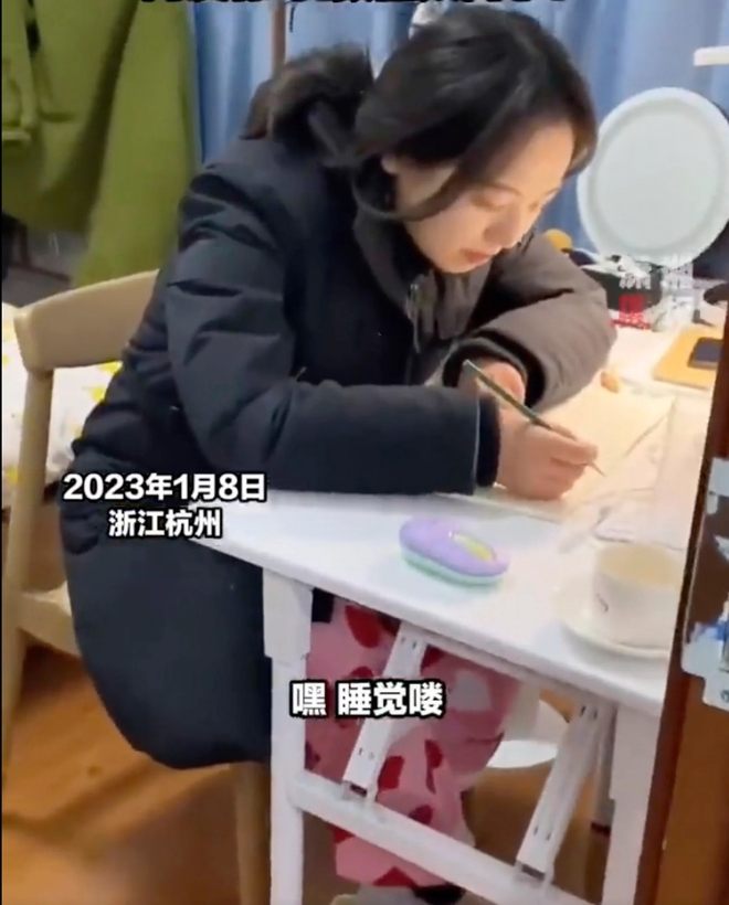 “Con nhà người ta” thông minh xinh xắn, tiến sĩ thành tích cao vẫn không thoát cảnh: Sao chưa lấy chồng? - Ảnh 1. “Con nhà người ta” thông minh xinh xắn, tiến sĩ thành tích cao vẫn không thoát cảnh: Sao chưa lấy chồng? - Ảnh 1.