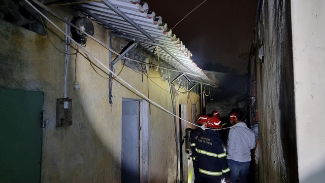 Ch&aacute;y ph&ograve;ng trọ, một người thiệt mạng: C&ocirc;ng an Hải Ph&ograve;ng th&ocirc;ng tin - Ảnh 1.