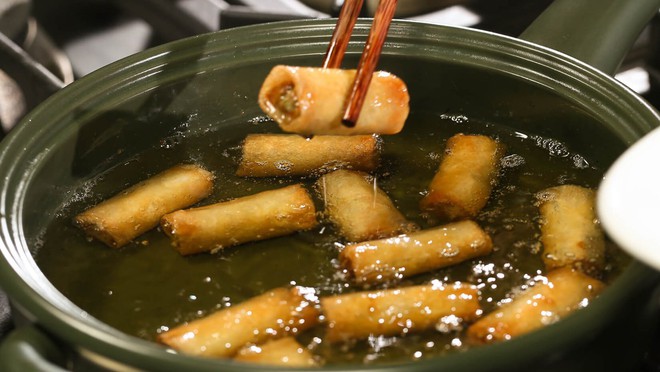 Đ&acirc;y l&agrave; 3 loại thực phẩm bạn n&ecirc;n tr&aacute;nh ăn trong dịp Tết nếu kh&ocirc;ng muốn bệnh gan t&igrave;m đến - Ảnh 2.