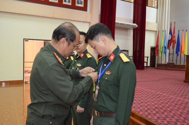 Chuyến c&ocirc;ng t&aacute;c &ldquo;đặc biệt&rdquo; của vị b&aacute;c sĩ Bệnh viện Trung ương qu&acirc;n đội 108 tr&ecirc;n nước bạn L&agrave;o - Ảnh 3.