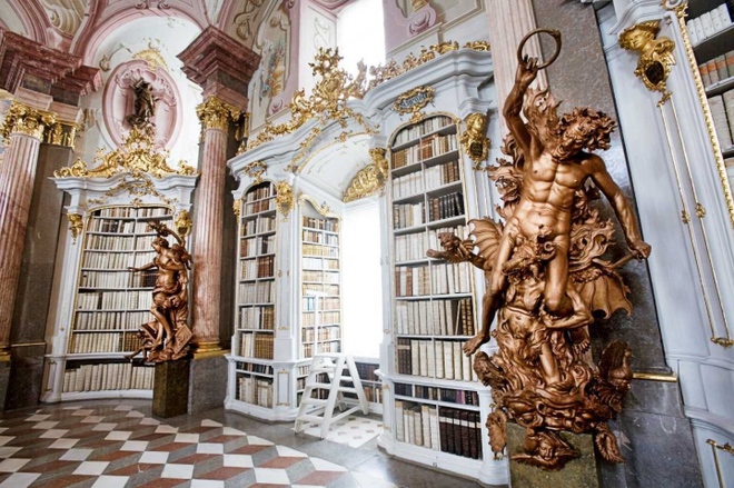 Khám phá thư viện cổ tích đẹp nhất thế giới ở tu viện nghìn năm lịch sử - Ảnh 5.