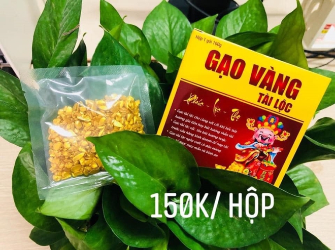 Ngày vía Thần Tài: Lì xì mạ vàng 24k tài lộc, tháp tỏi, hũ muối, gạo vàng... đắt khách mua - Ảnh 6.