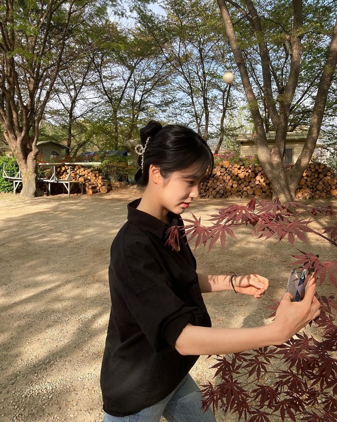 The Glory: &Aacute;c nữ g&acirc;y sốt lại l&agrave; nữ thần thanh xu&acirc;n, ngo&agrave;i đời vừa tươi tắn vừa đ&aacute;ng y&ecirc;u - Ảnh 13.