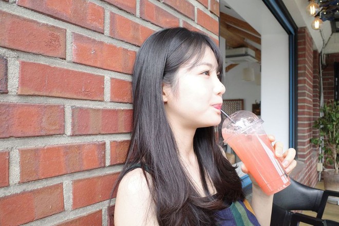 The Glory: &Aacute;c nữ g&acirc;y sốt lại l&agrave; nữ thần thanh xu&acirc;n, ngo&agrave;i đời vừa tươi tắn vừa đ&aacute;ng y&ecirc;u - Ảnh 12.