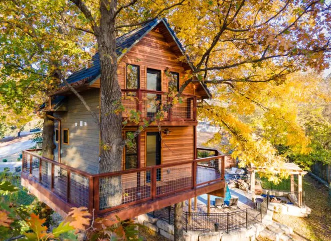 Cụ ông 60 tuổi dốc sạch tiền tiết kiệm để xây một ngôi nhà trên cây, vừa ở vừa cho thuê kiếm thêm tiền rồi rao bán tới 1,25 triệu USD - Ảnh 6.