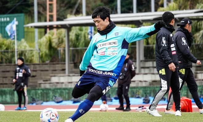 Công Phượng nhận lời khen từ thầy mới ở Yokohama FC - Ảnh 1.