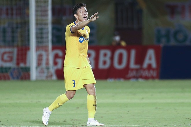 Top 10 nội binh đắt nhất V.League 2023: Hoàng Đức bỏ xa mọi đối thủ - Ảnh 7.