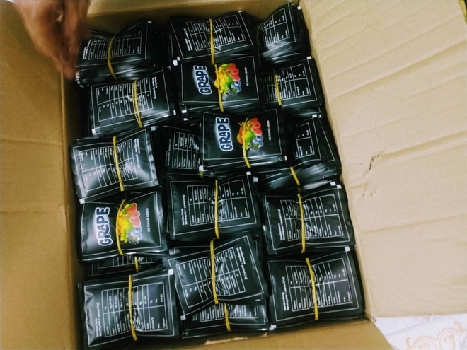 Phát hiện gần 1 tạ ma túy từ Đức gửi về sân bay Nội Bài - Ảnh 2.