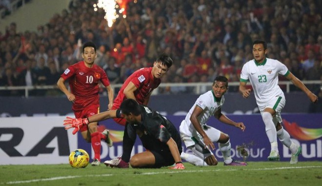 ĐT Việt Nam vs Indonesia: Sẽ l&agrave; nụ cười b&ugrave; đắp cho những giọt nước mắt ở AFF Cup 2016 - Ảnh 2.
