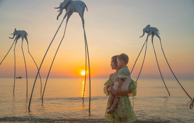 Gia đình nhỏ tận hưởng chuyến du lịch ngập tràn niềm vui và bất ngờ tại Phú Quốc - Ảnh 2.