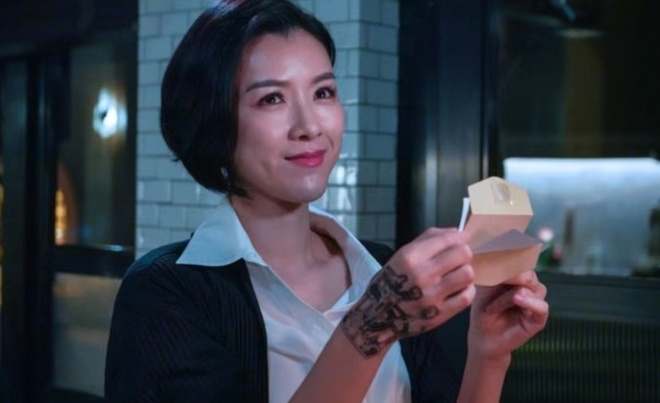 Xuất hiện phiên bản Chúc Anh Đài độc lạ chưa từng có, mỹ nhân 42 tuổi cạo đầu giả trai - Ảnh 5.