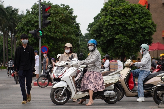 Hà Nội: Giao thông hỗn loạn sau khi tiến hành thí điểm trên đường Lê Đức Thọ - Nguyễn Hoàng - Ảnh 13.