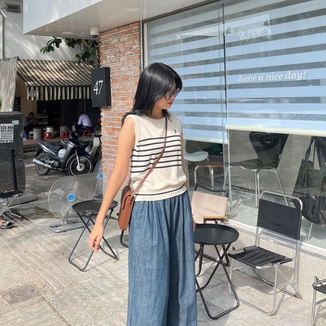 C&aacute;c n&agrave;ng 30+ muốn l&atilde;o h&oacute;a ngược, cứ cắp s&aacute;ch vở học lỏm gu thời trang của Angelababy - Ảnh 11.