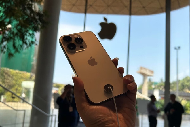 iPhone 15 Pro Max là smartphone có máy ảnh selfie tốt nhất hiện nay - Ảnh 1.