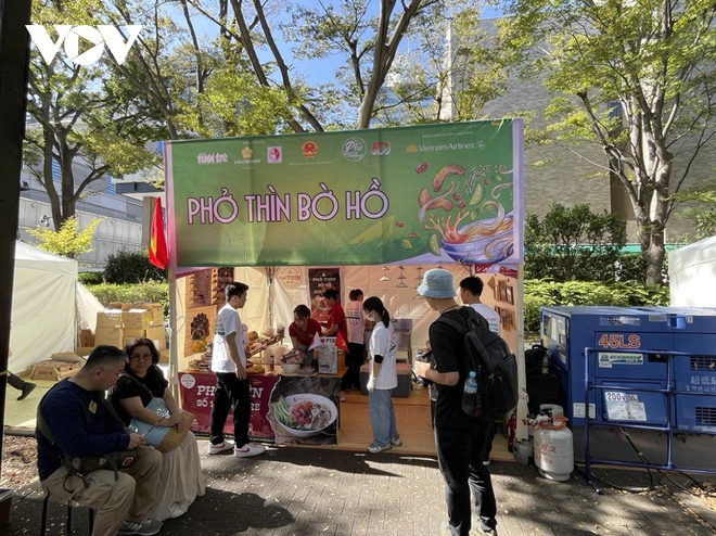 Cách quảng bá ẩm thực Việt sau lễ hội phở đầu tiên ở nước ngoài - Ảnh 2.