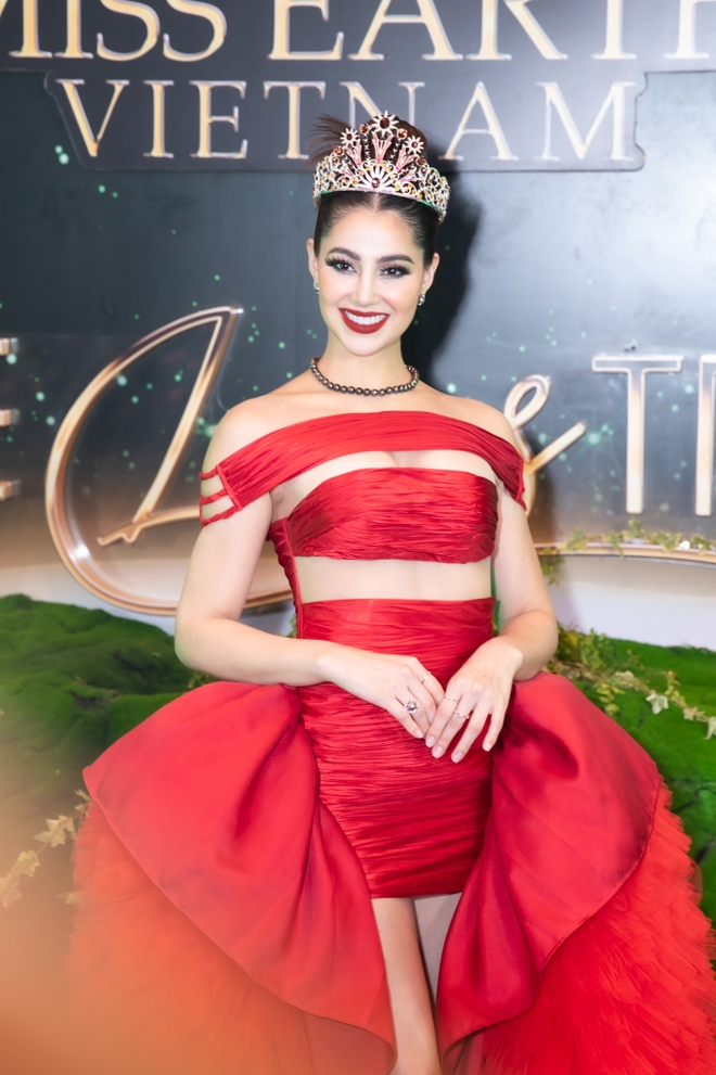 Dàn Hoa hậu quốc tế đọ sắc nét căng, Trương Ngọc Ánh xuất hiện quyền lực bên 1 nhân vật tại Chung kết Miss Earth Vietnam - Ảnh 8.