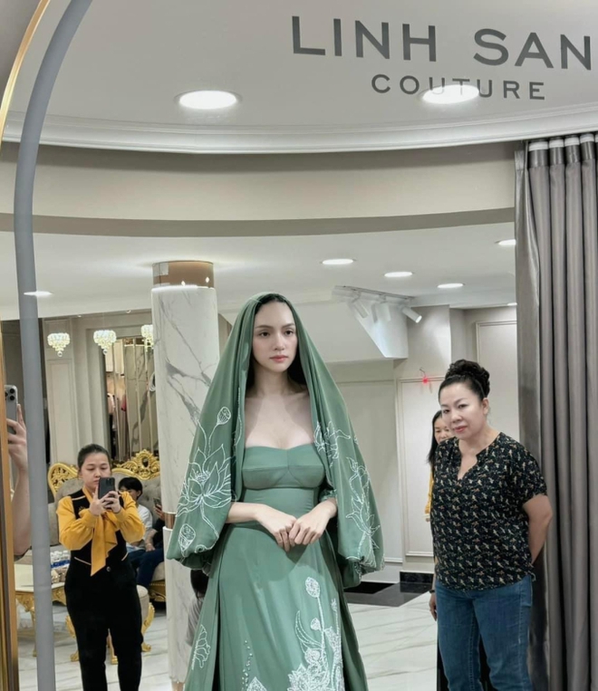 Hé lộ tạo hình của Hương Giang tại chun…