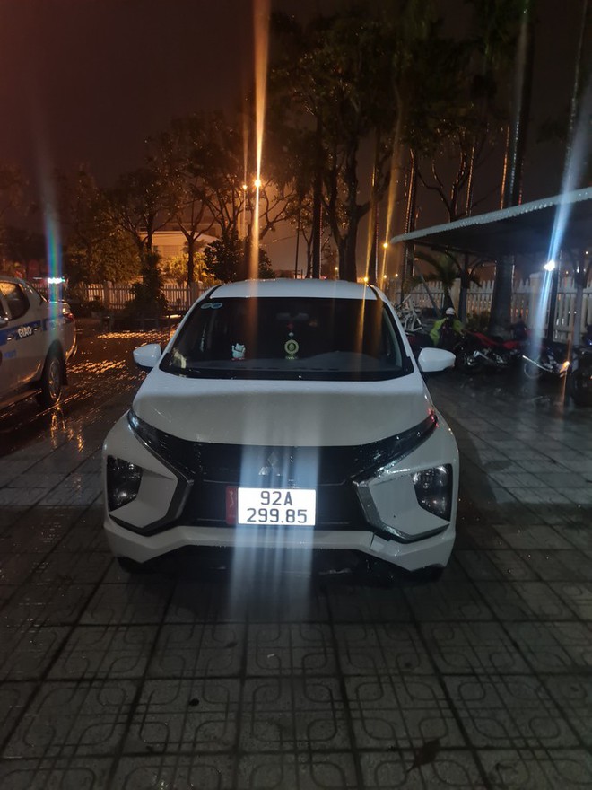 Nhậu say, t&ocirc;ng văng 2 mẹ con người đi đường rồi l&aacute;i &ocirc; t&ocirc; bỏ chạy - Ảnh 3.