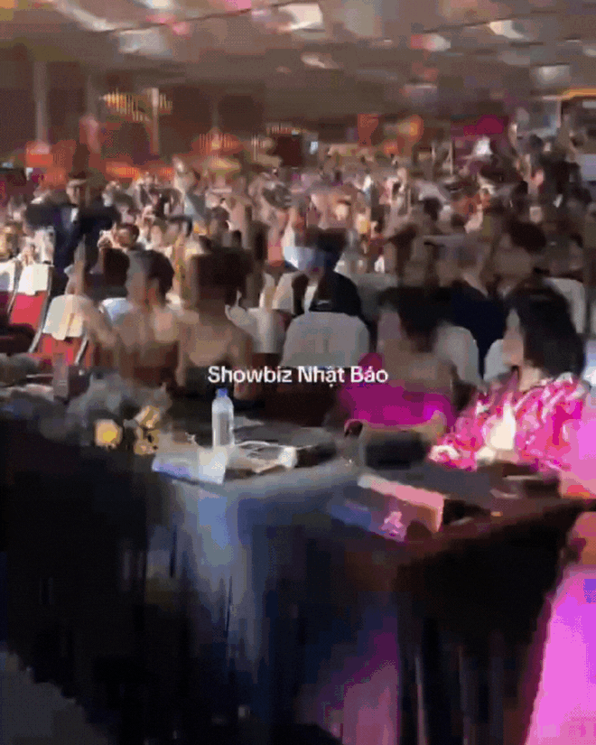 Những hành động gây chú ý của Lan Khuê với đối tác Miss Universe Vietnam