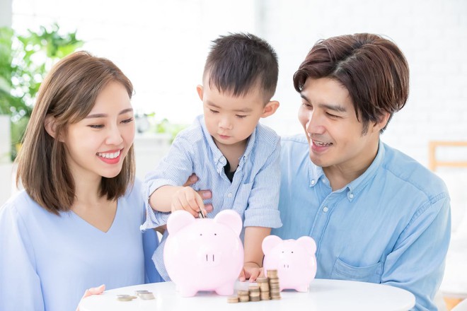 Vợ chồng c&oacute; n&ecirc;n mở t&agrave;i khoản ng&acirc;n h&agrave;ng chung kh&ocirc;ng? - Ảnh 1.
