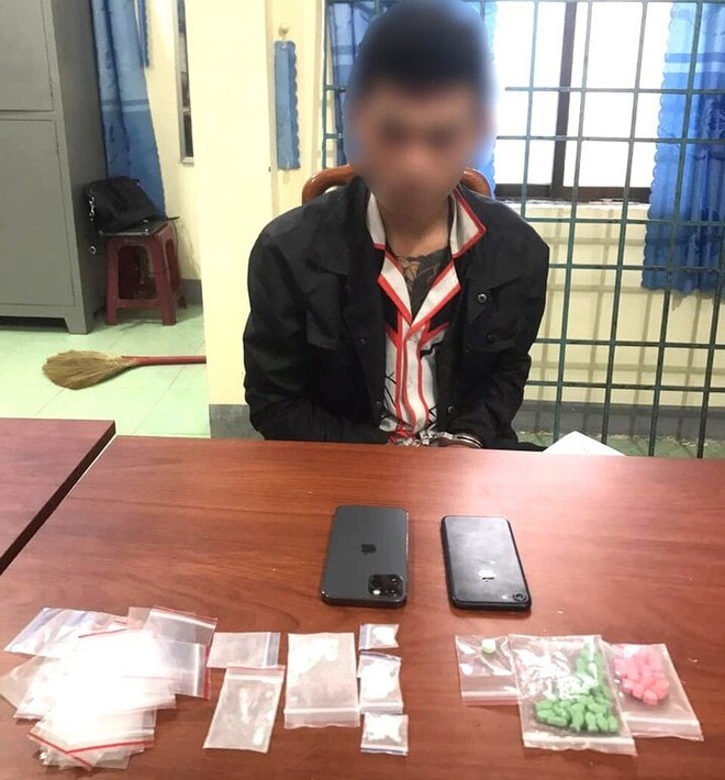 Mới m&atilde;n hạn t&ugrave;, nam thanh ni&ecirc;n lại đối mặt v&ograve;ng lao l&yacute; v&igrave; mua b&aacute;n ma t&uacute;y - Ảnh 1.