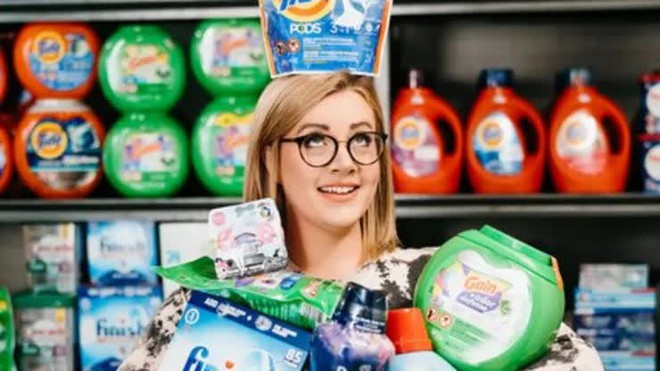 Trong 1 năm, b&agrave; mẹ 2 con đ&atilde; tiết kiệm được gần 25 triệu đồng khi mua h&agrave;ng tạp h&oacute;a - Ảnh 1.