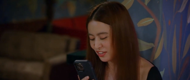 Ho&agrave;ng Thuỳ Linh bất ngờ được khen diễn hay nhờ một cảnh phim, netizen c&ograve;n b&ecirc;nh: &ldquo;Diễn vậy m&agrave; ch&ecirc; th&igrave; chịu&rdquo; - Ảnh 3.