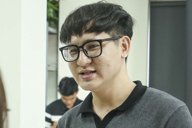 Su&yacute;t bị chia tay v&igrave; chụp ảnh người y&ecirc;u qu&aacute; xấu, nhiều bạn trẻ ở H&agrave; Nội chi tiền triệu đi học chụp h&igrave;nh bằng điện thoại - Ảnh 9.