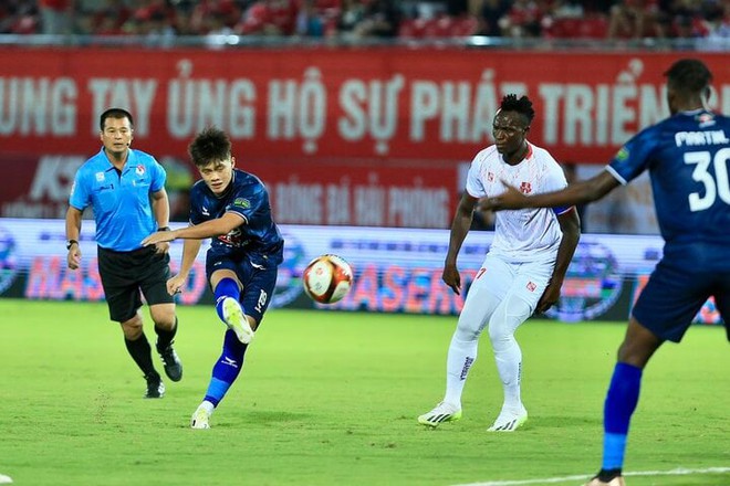 Hải Ph&ograve;ng chia điểm HAGL ở trận mở m&agrave;n V-League 2023/2024 - Ảnh 1.