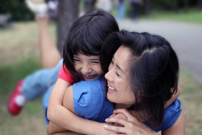 Không cần trừng phạt, cha mẹ dùng cách này khiến những em bé khó bảo cũng trở nên ngoan ngoãn - Ảnh 1.