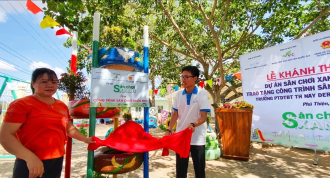 Nam sinh vi&ecirc;n thực hiện 27 dự &aacute;n thiện nguyện với tổng kinh ph&iacute; l&ecirc;n đến 10 tỷ đồng: &ldquo;M&igrave;nh l&agrave;m v&igrave; trải nghiệm, kh&ocirc;ng l&agrave;m cho đẹp CV&rdquo; - Ảnh 5.