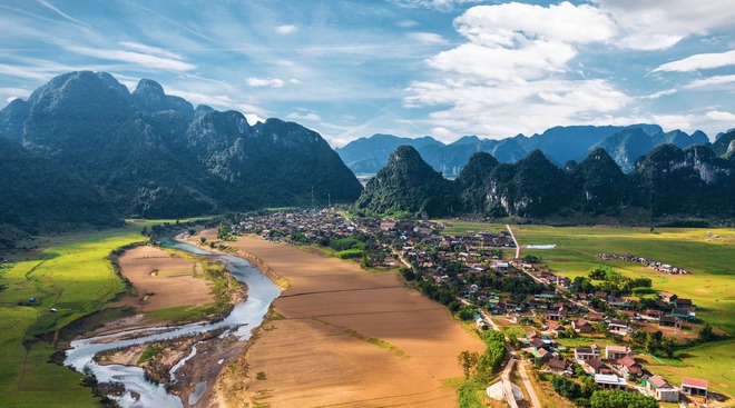 Vì sao Quảng Bình trở thành làng du lịch tốt nhất thế giới, ngoài bối cảnh trong phim Kong thì ở đây còn có những gì? - Ảnh 2.