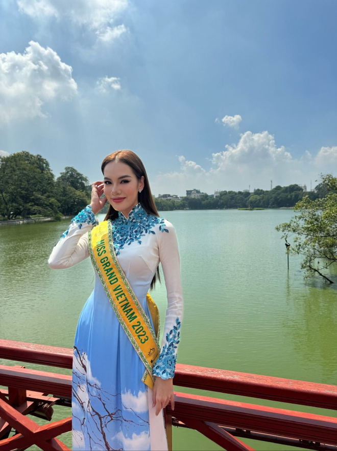 Phỏng vấn n&oacute;ng L&ecirc; Ho&agrave;ng Phương trước đ&ecirc;m Chung kết Miss Grand International 2023: Mục ti&ecirc;u gần nhất của t&ocirc;i l&agrave; Top 5 - Ảnh 3.